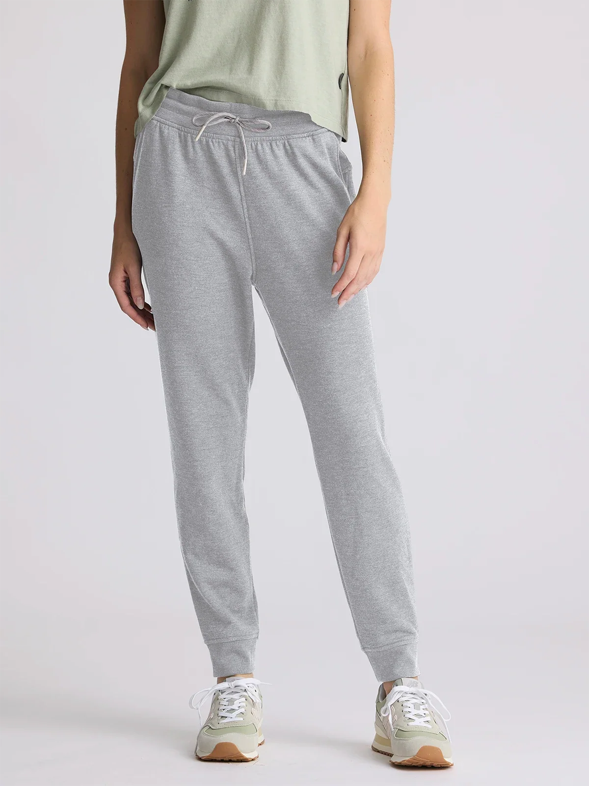 Free Fly Women's Bamboo Lightweight Fleece Joggers